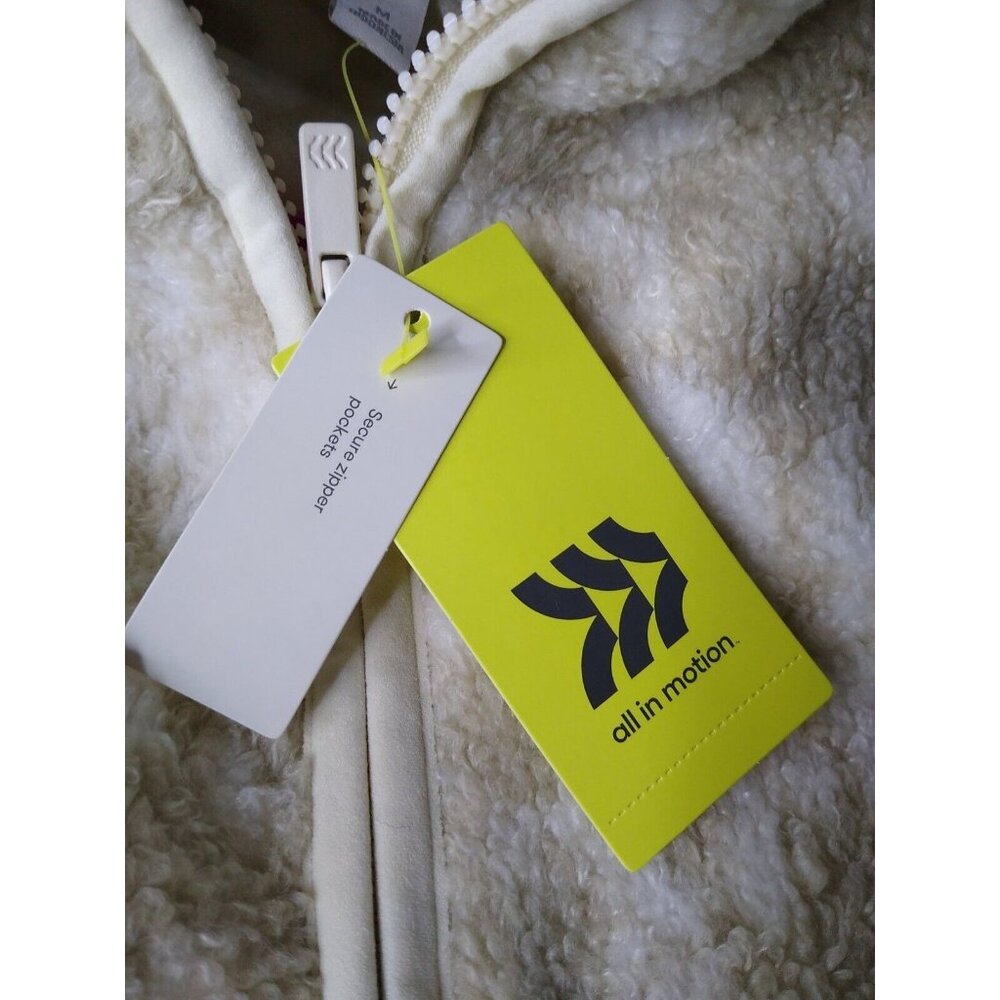 All In Motion Women's Sz M Cozy Beige Cheetah Print Full Zip Sherpa Jacket NEW - Picture 6 of 7